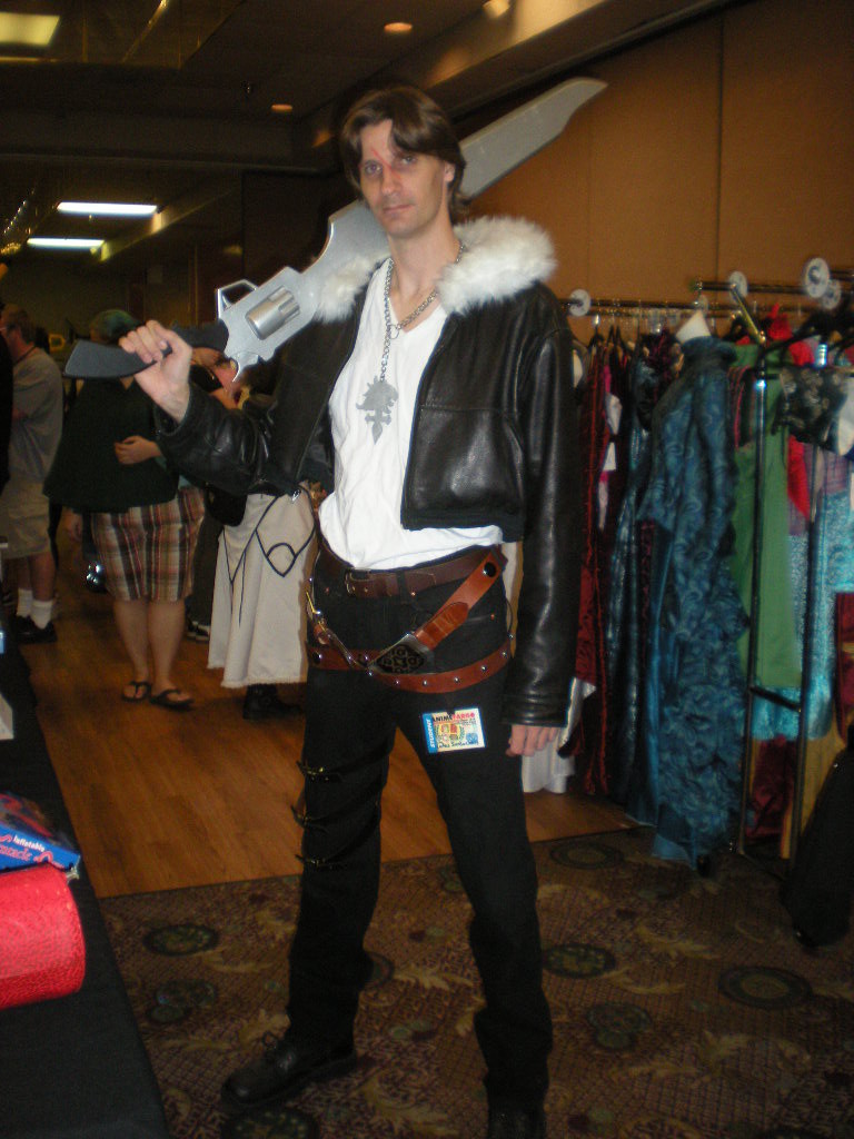 Squall Leonhart cosplayer 