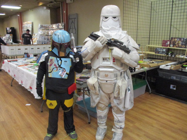 Valleycon 2017 Mandalorian and Snowtrooper
