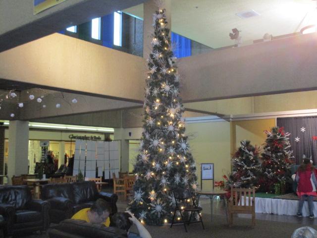 Moorhead Center Mall Christmas Tree